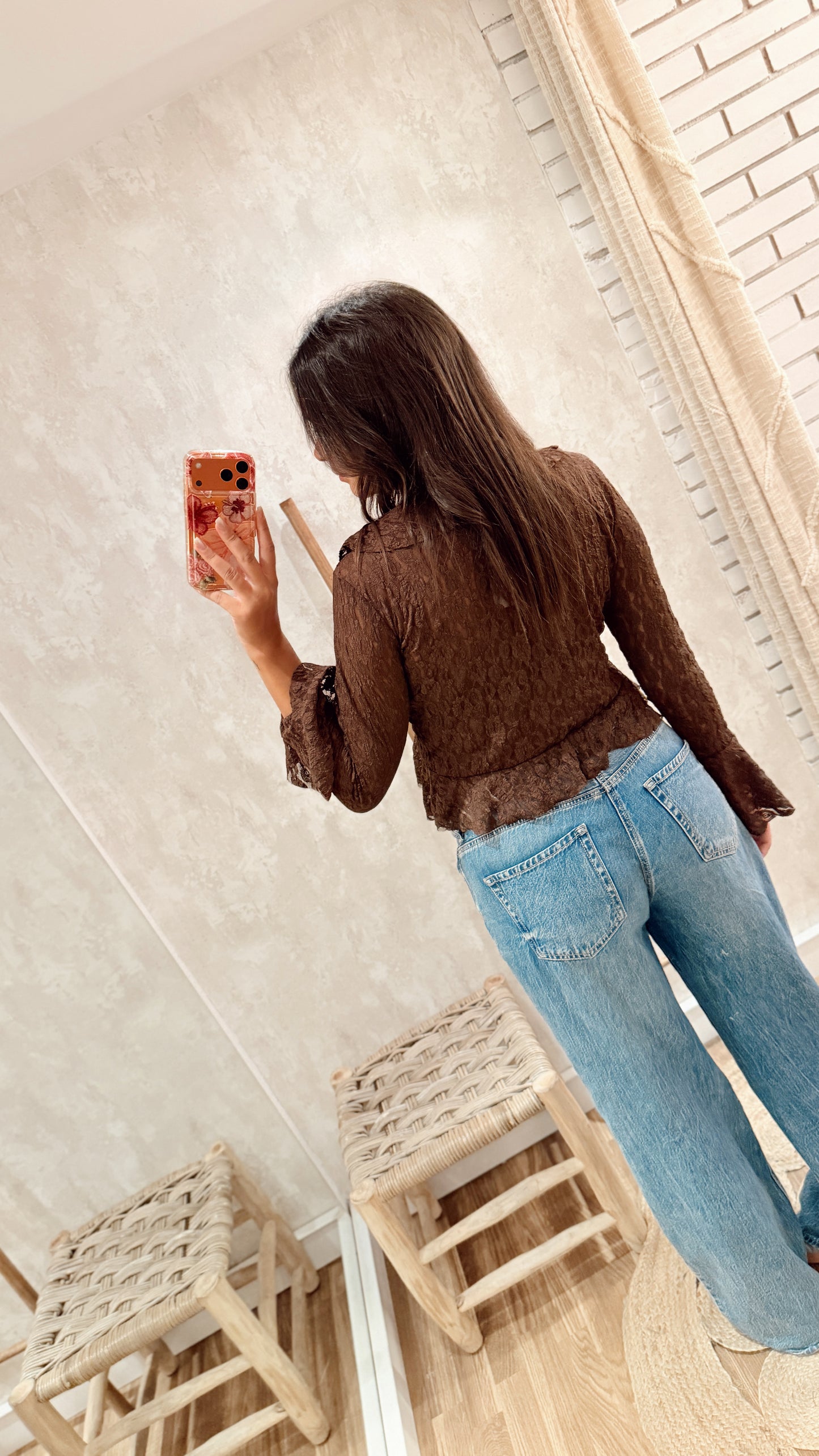 Blusa Casaco Texturada com Folhos