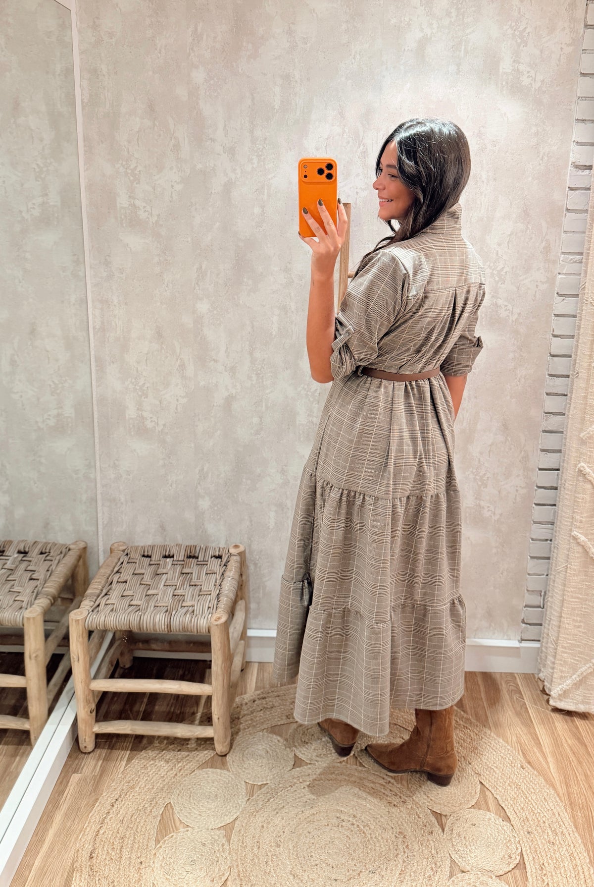 Vestido Camiseiro com Folhos