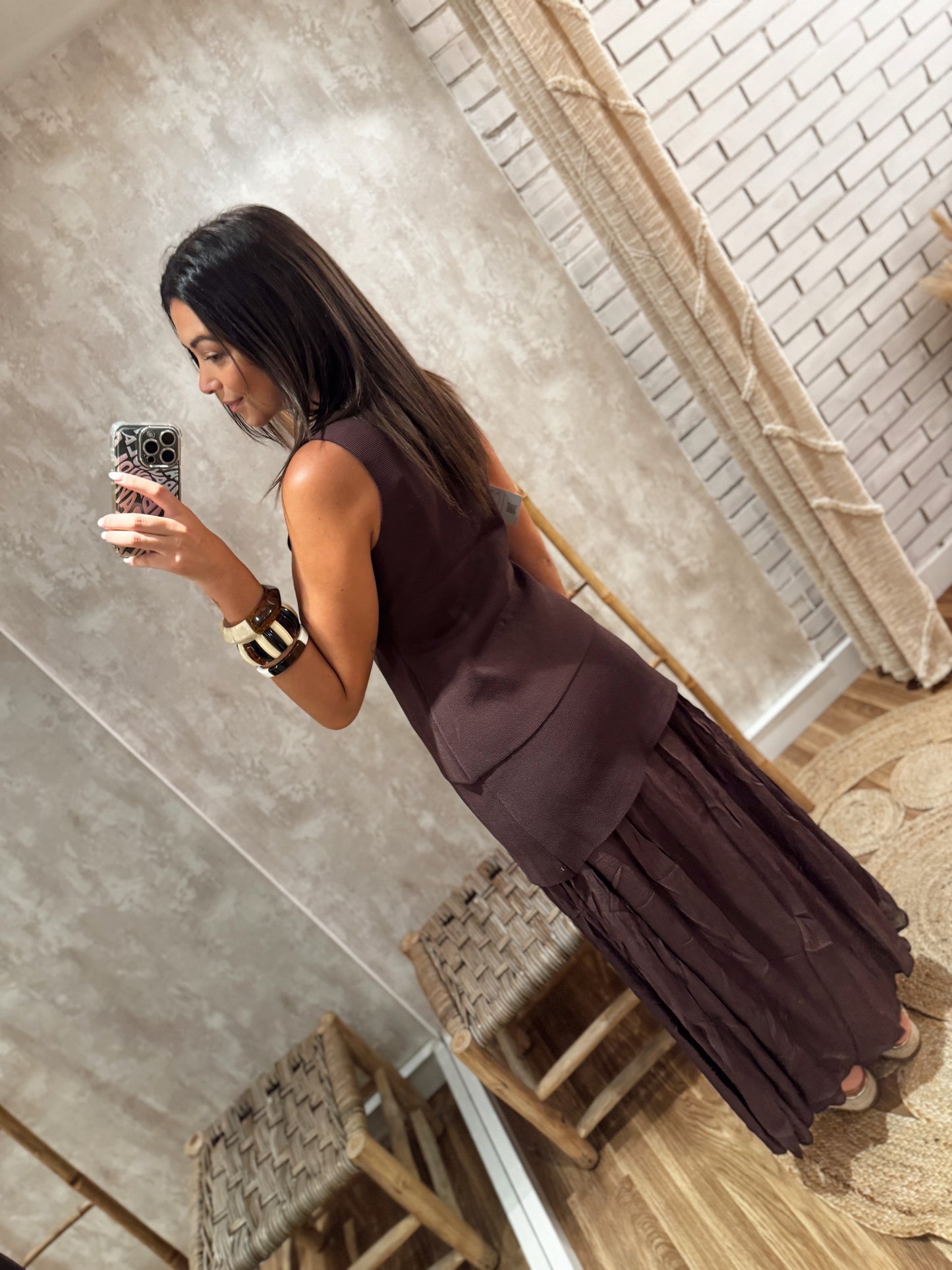 Conjunto de chaleco y falda - Marrón