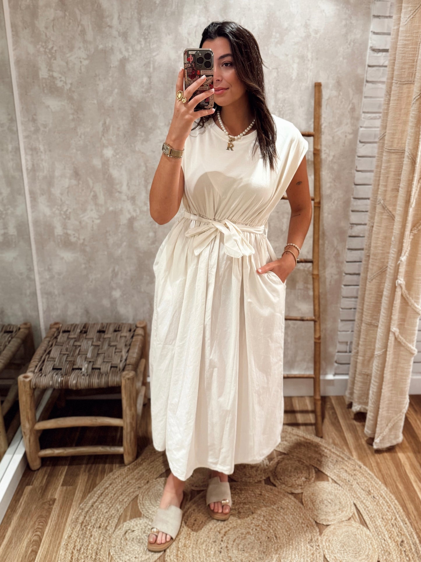 Vestido midi : parte de cima em algodão confortável e parte de baixo em popelina