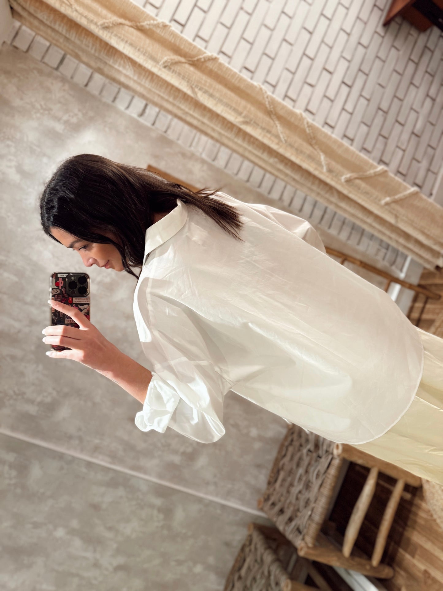 Camisa oversize con bordado de cuentas