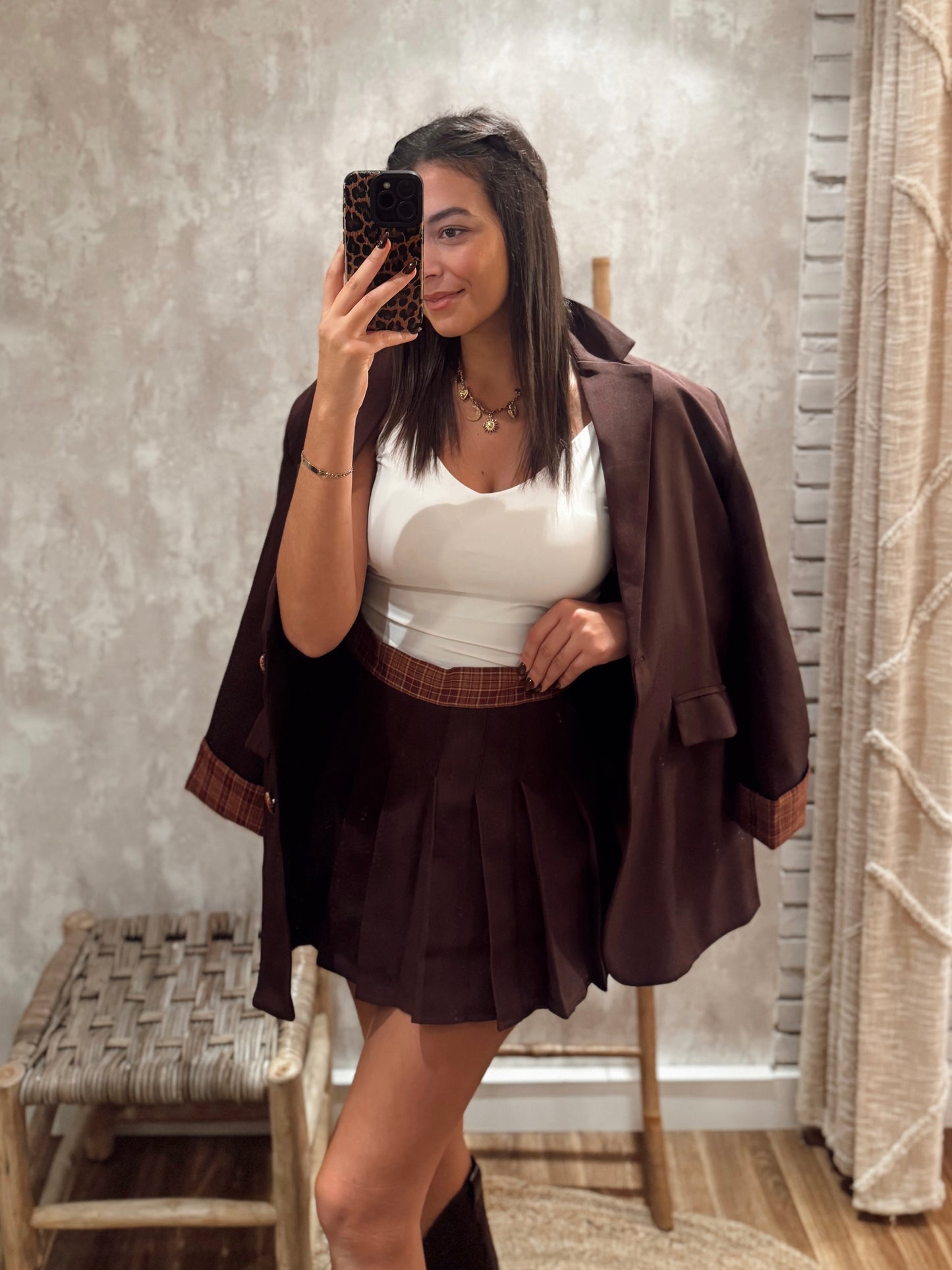 Conjunto Balzer e saia castanho - Mochy