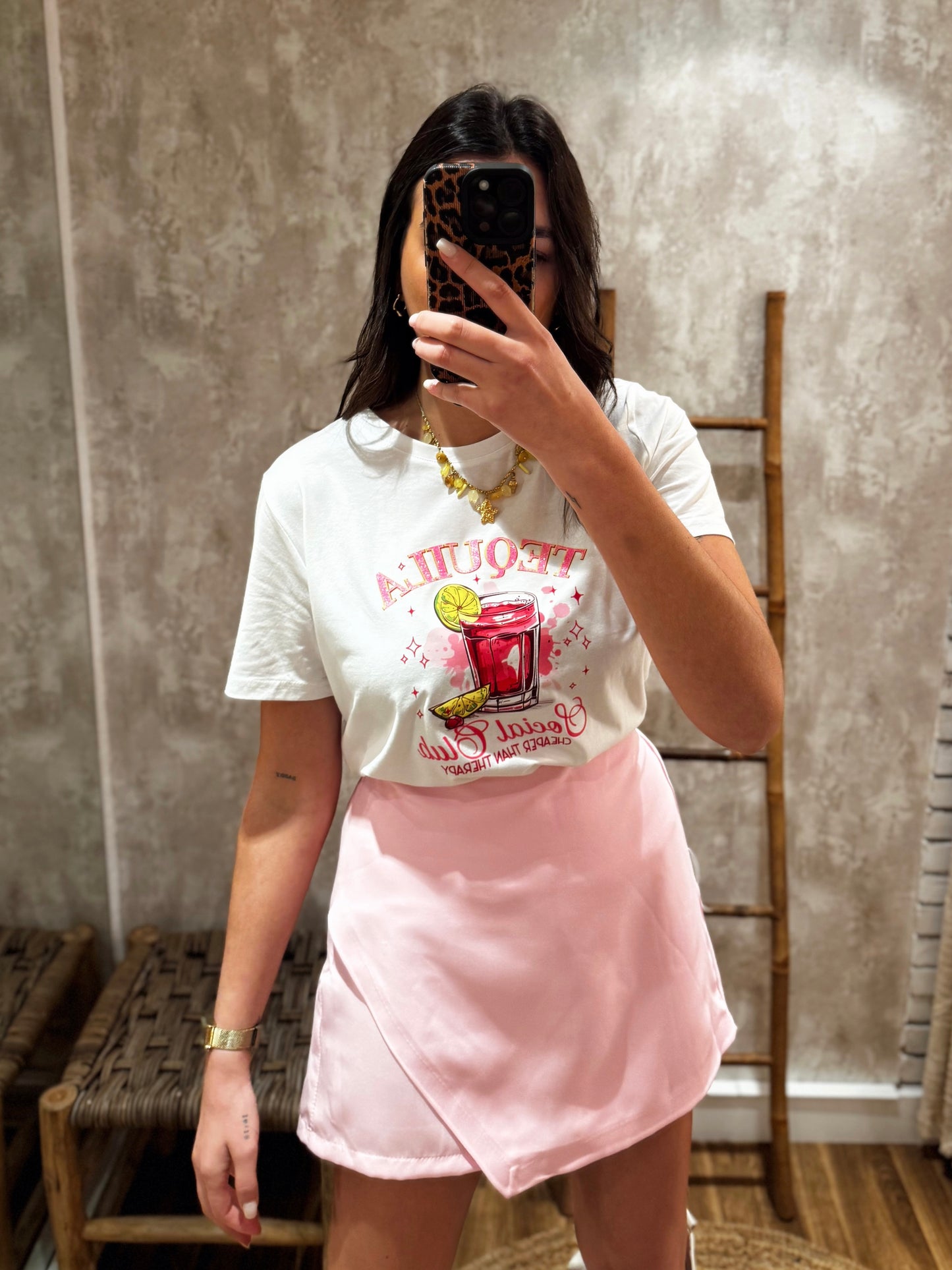 Conjunto de saia/calção e blazer
