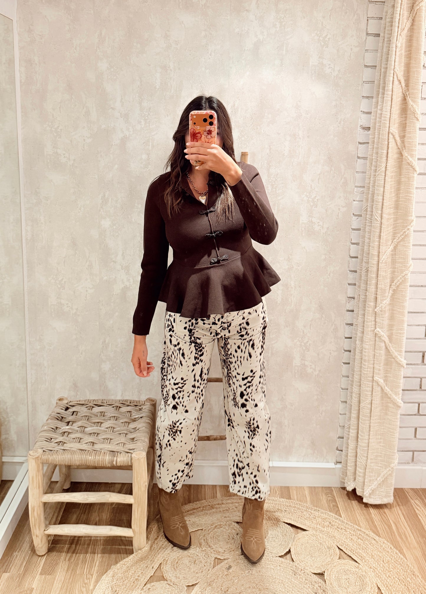 Malha Peplum com Fechos Estilo Mandarim