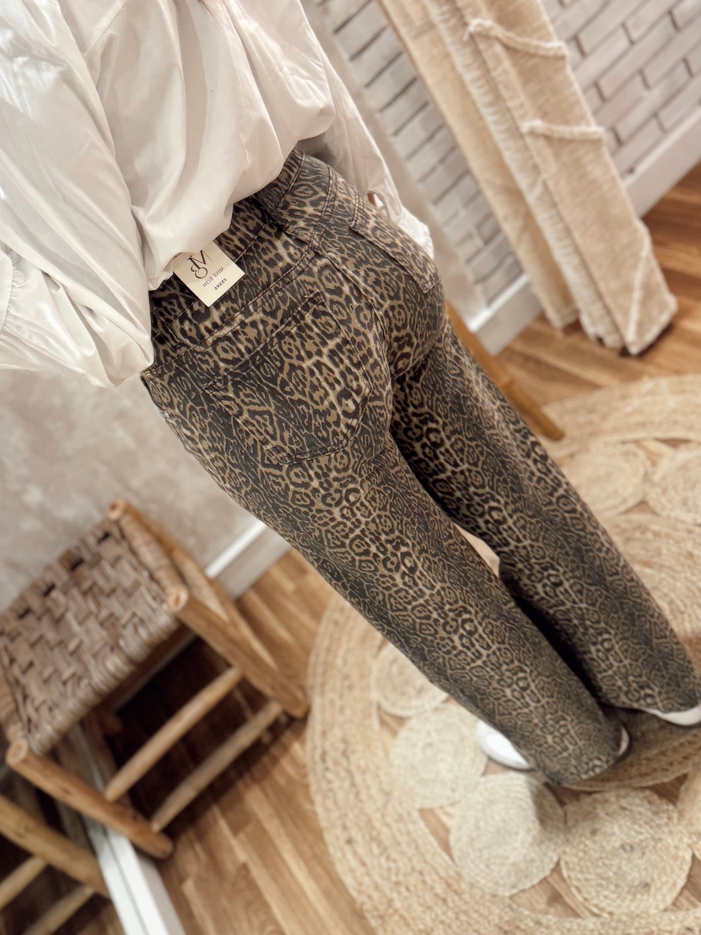 Jeans modelo wide leg - animal print