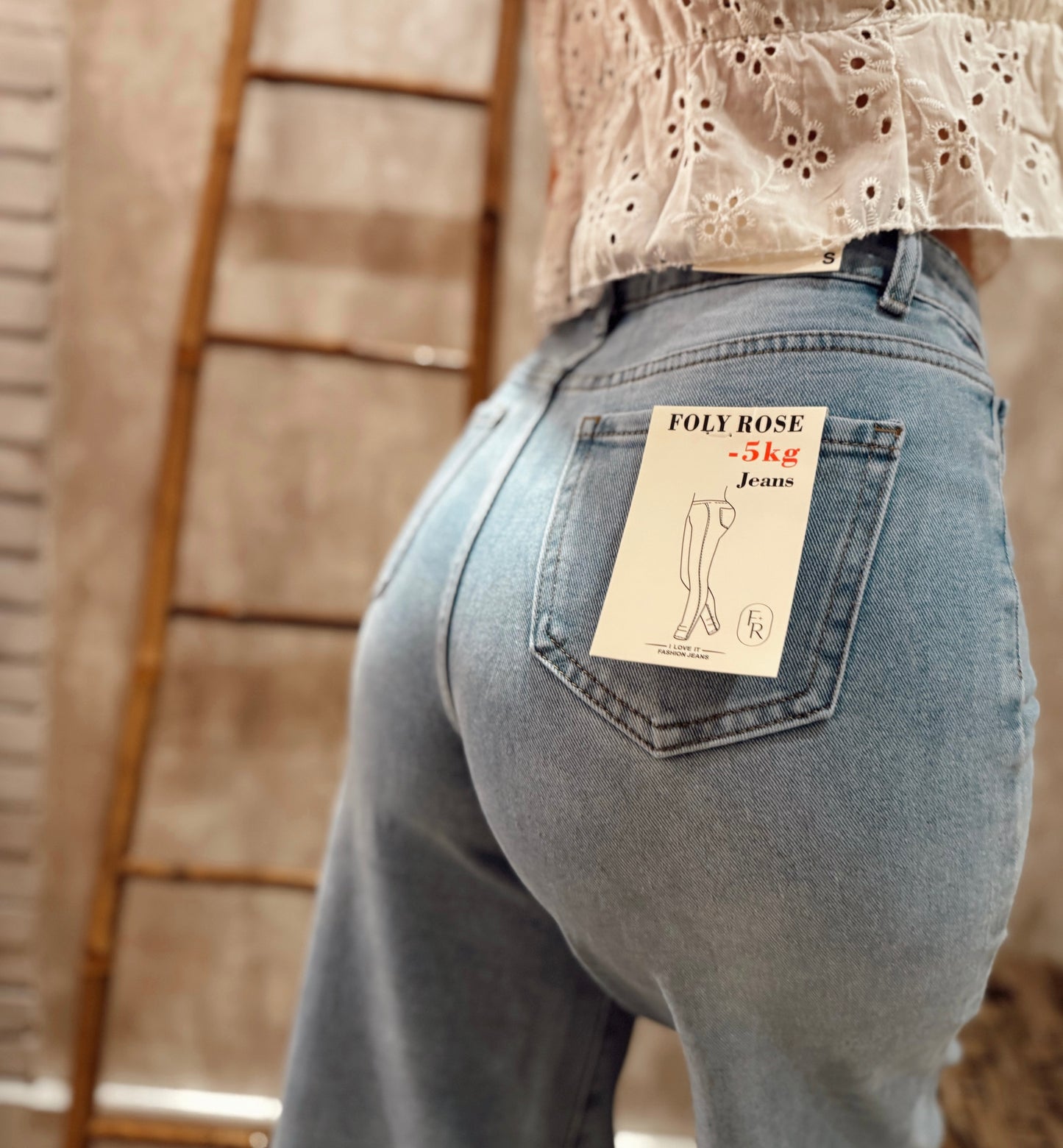 Calças de ganga modelo wide leg com efeito modelador “-5kg”