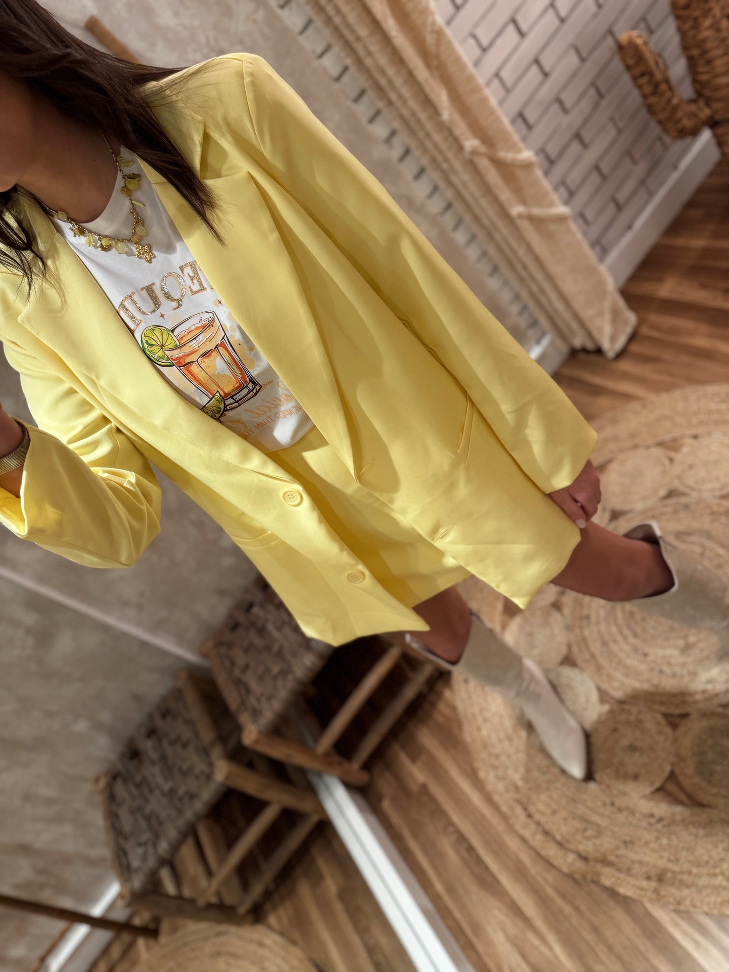 Conjunto de saia/calção e blazer