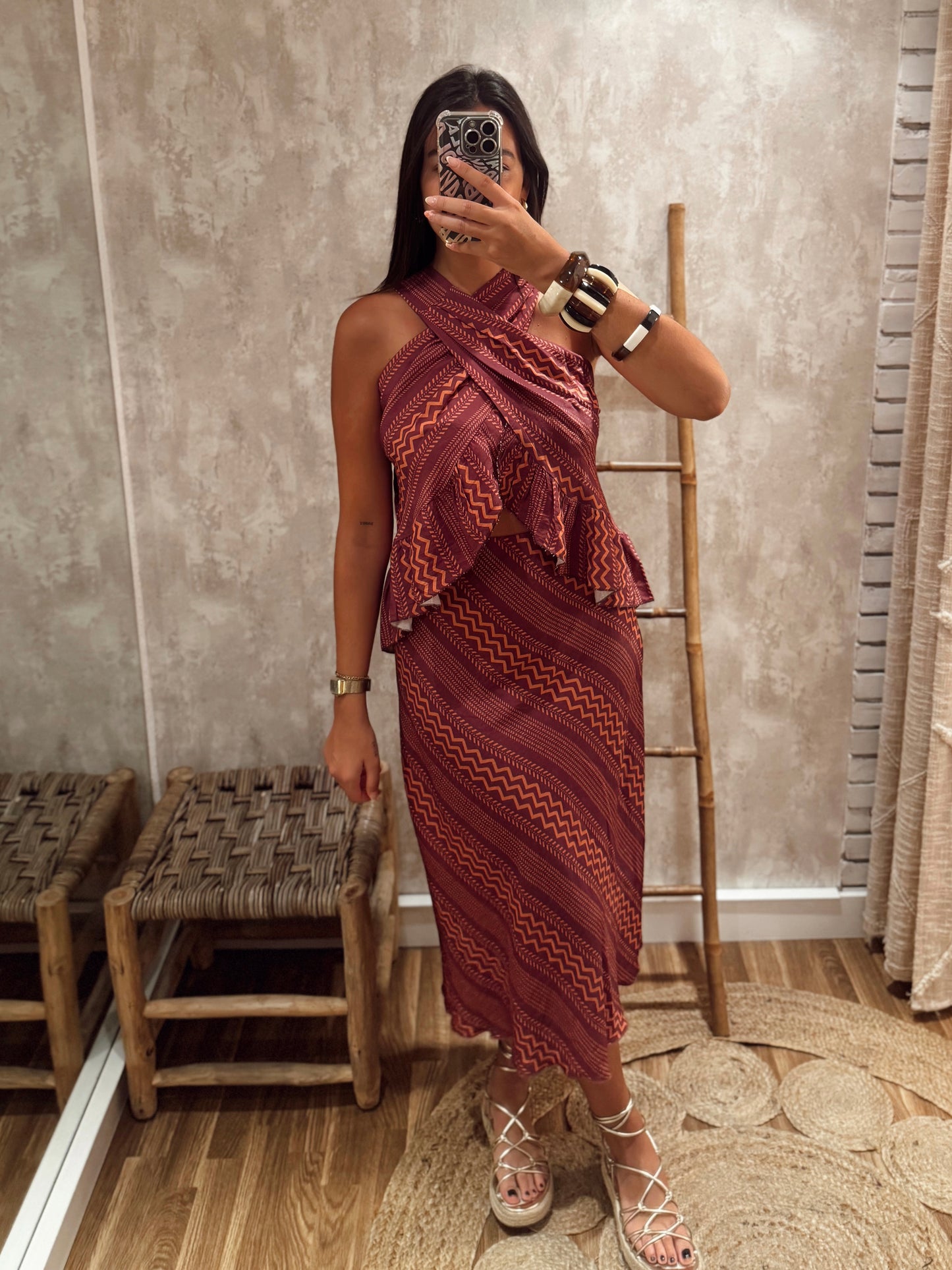 Conjunto Top c/folhos + Saia – Beringela/Laranja