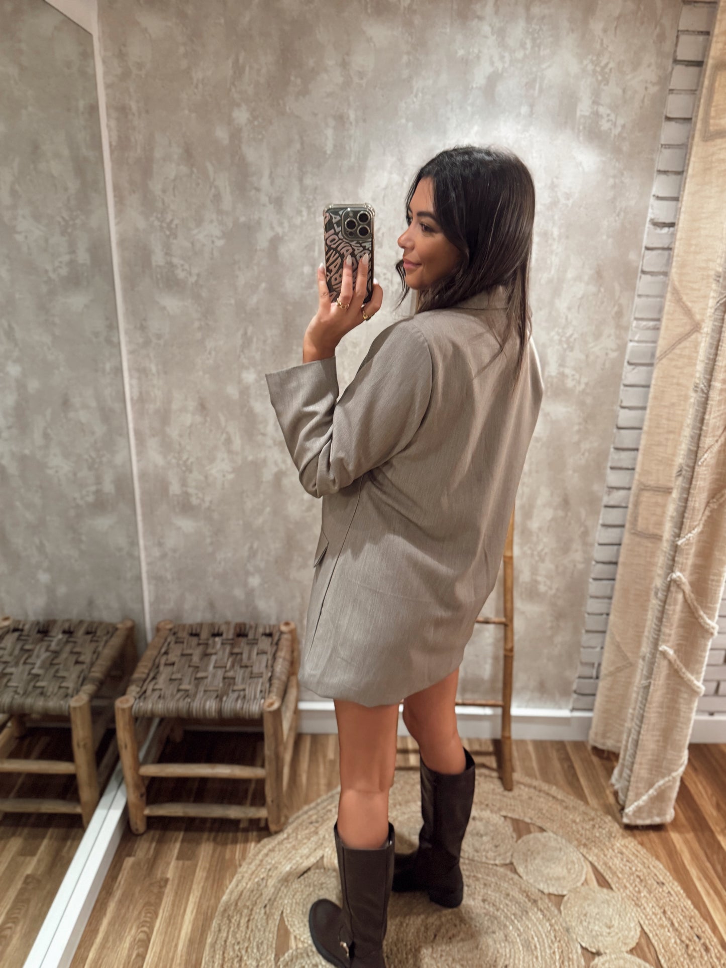 Blazer clássico em modelo oversized