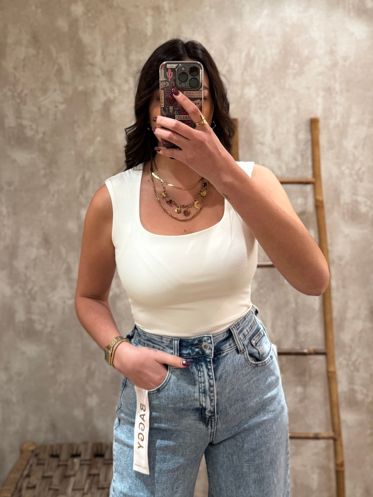 Body em lycra com decote quadrado