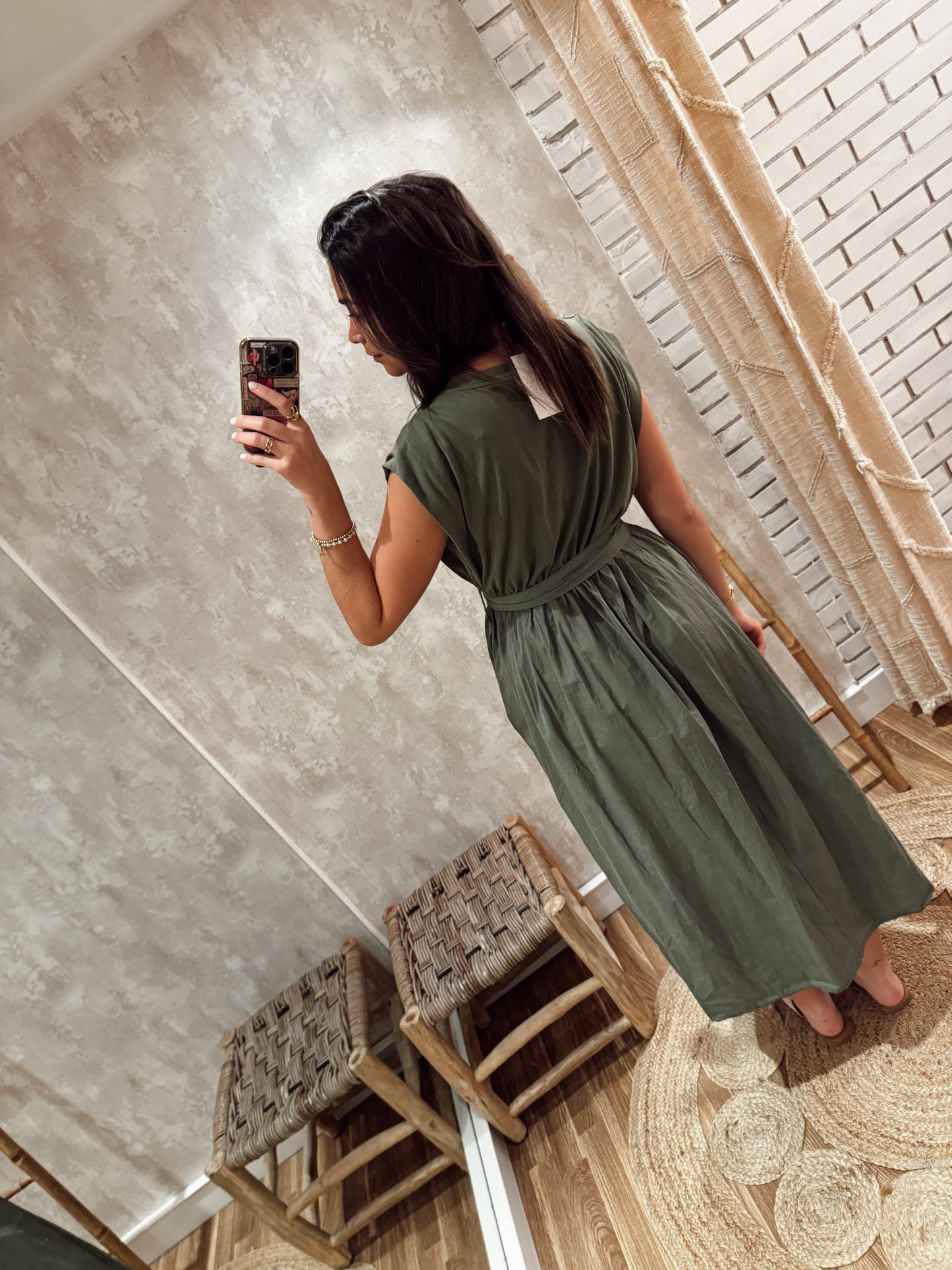 Vestido midi : parte de cima em algodão confortável e parte de baixo em popelina