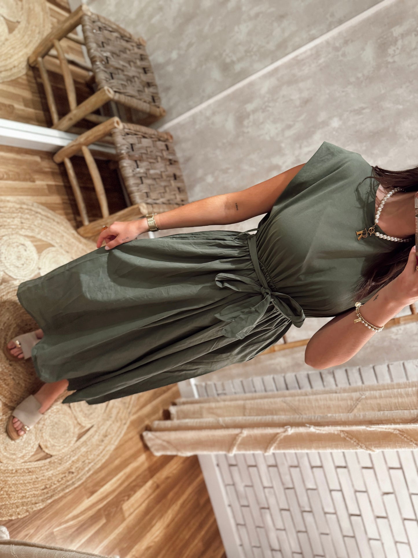 Vestido midi : parte de cima em algodão confortável e parte de baixo em popelina