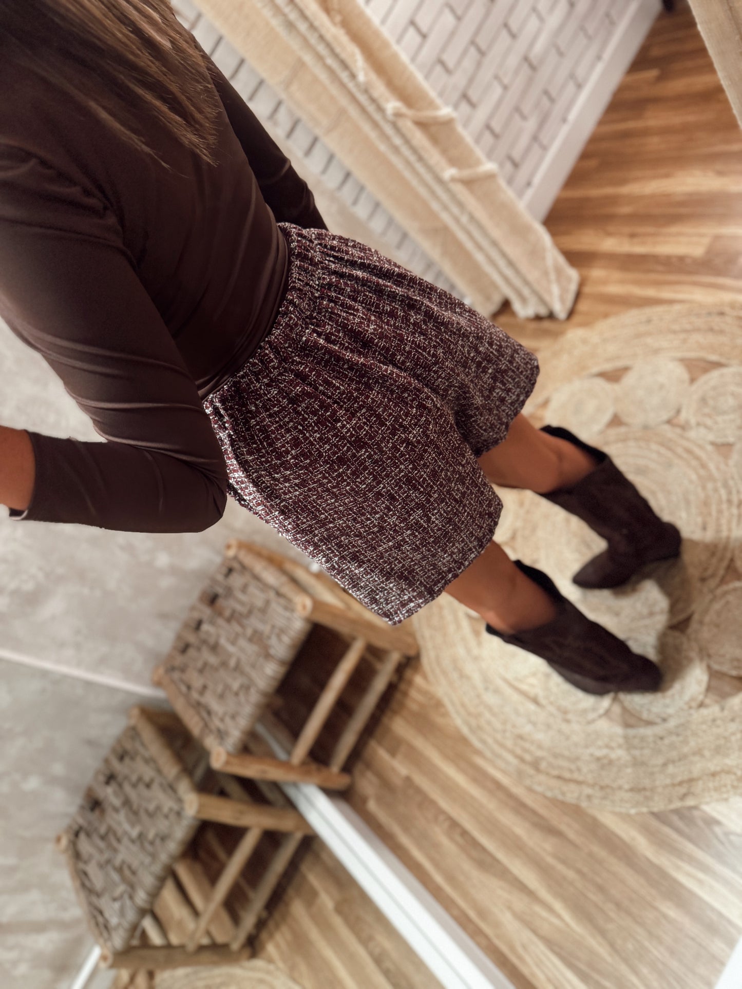 Conjunto estilo tweed composto por blazer e calção- Bordô