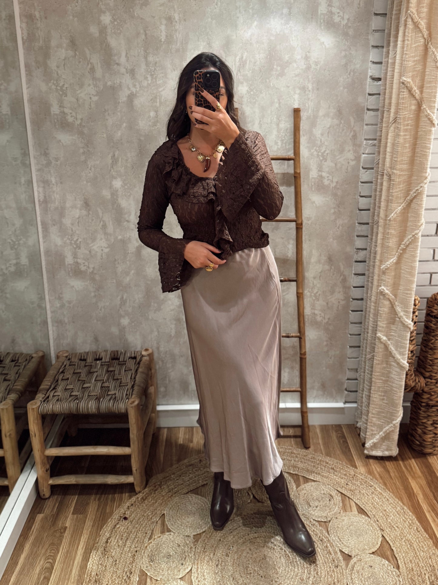 Saia Midi Acetinada