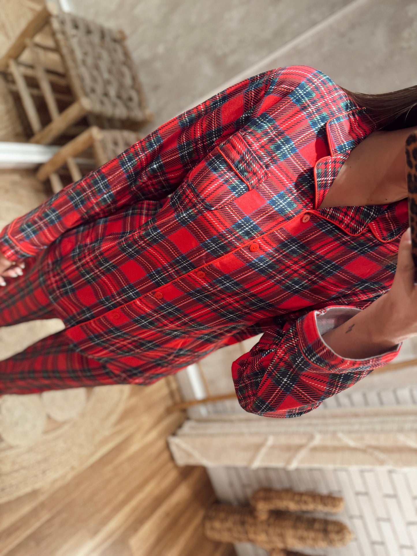 Kit de Natal Aurora Store — Pijama Unissexo com Cartão-Presente