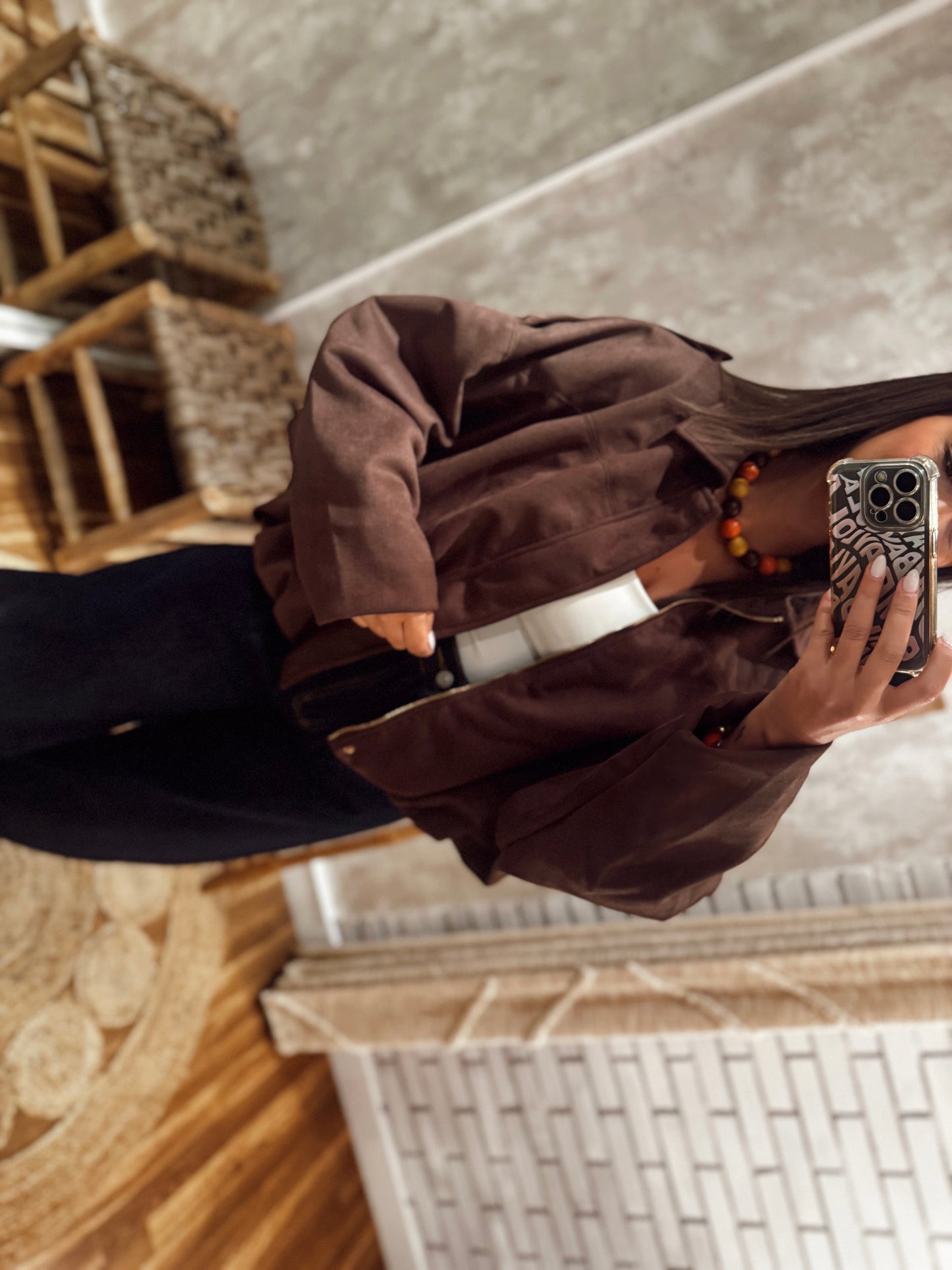 Bomber em camurça oversized -Castanho