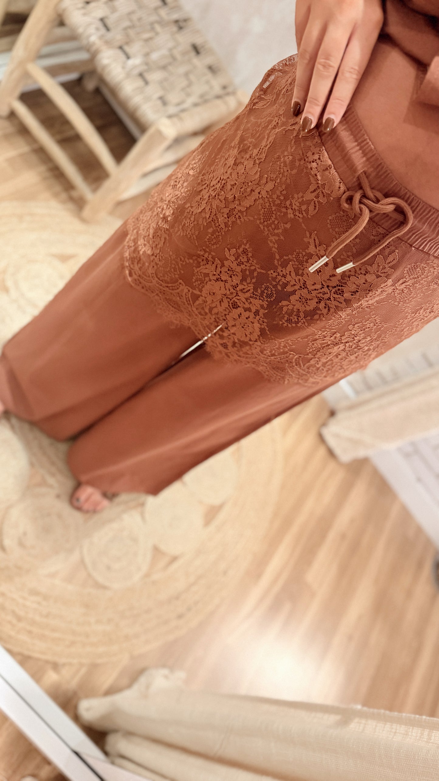 Conjunto colete e calças c/renda- Mochy