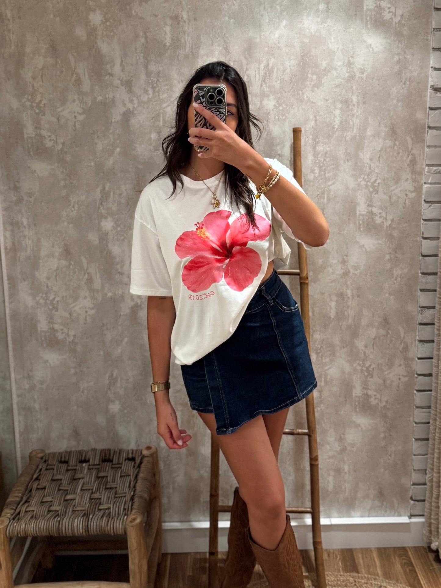 T-shirt “Flor Hibisco”