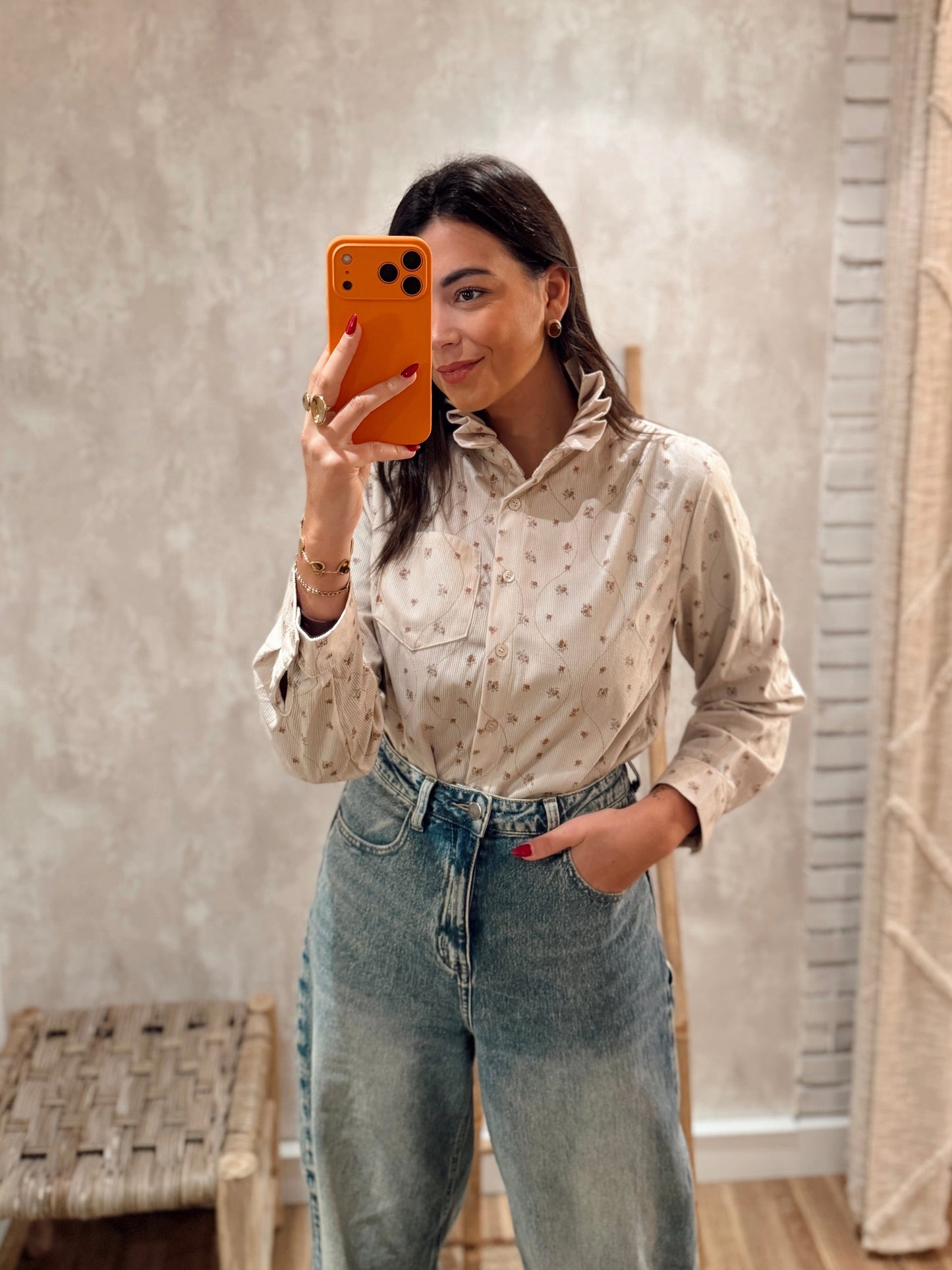 Camiseiro em bombazine c/flor