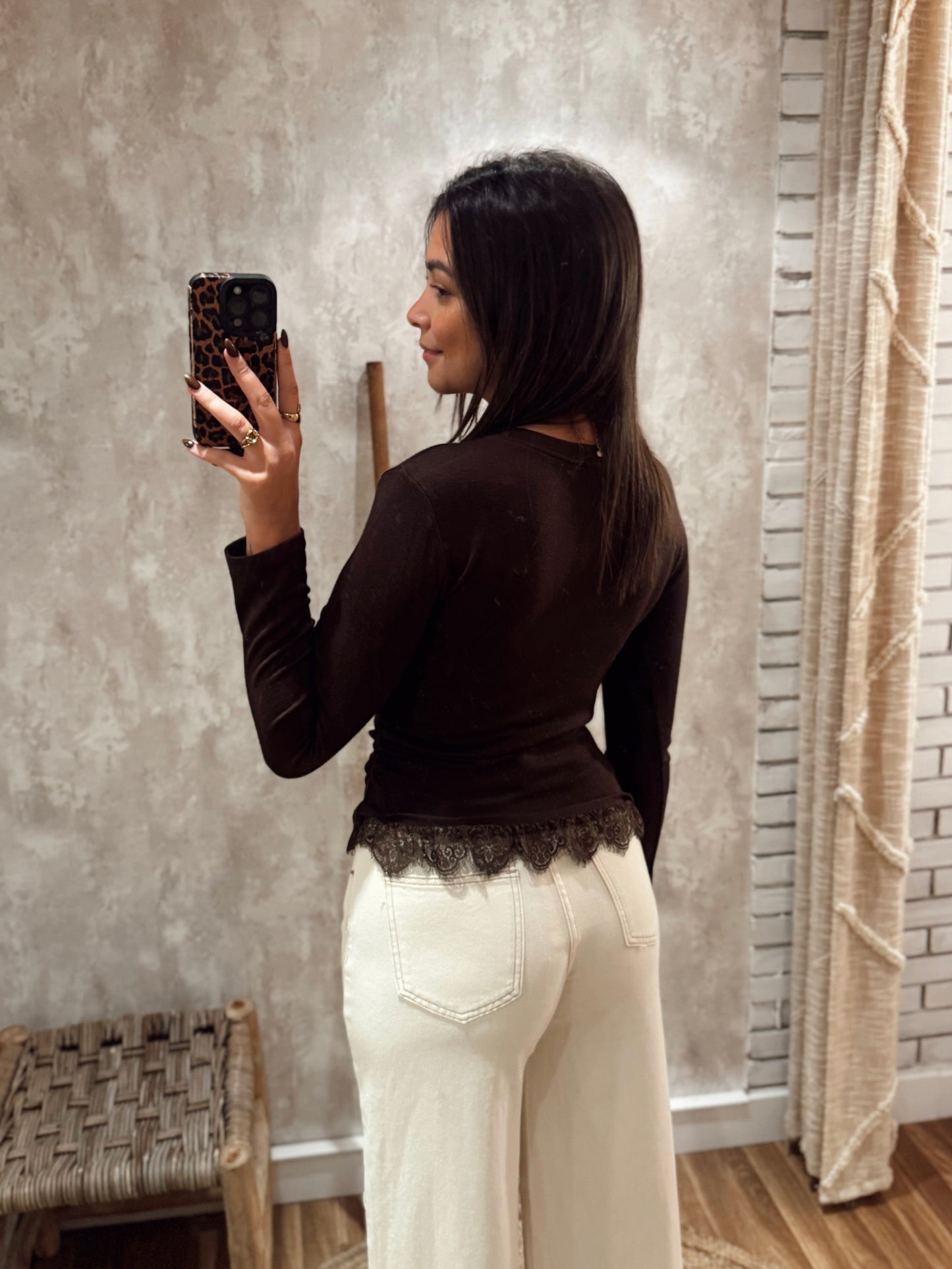 Camisola de malha assimétrica c/renda