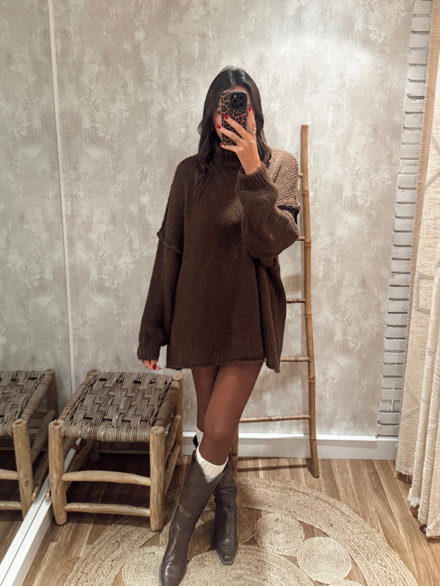 Camisolão em malha com gola alta