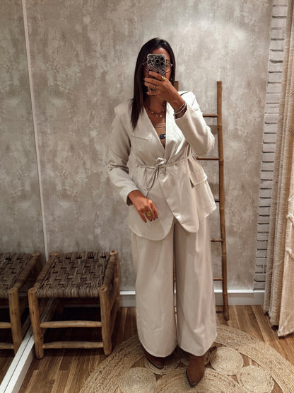 Blazer con cinturón