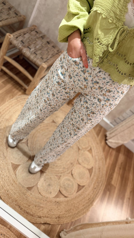 Jeans c/padrão floral