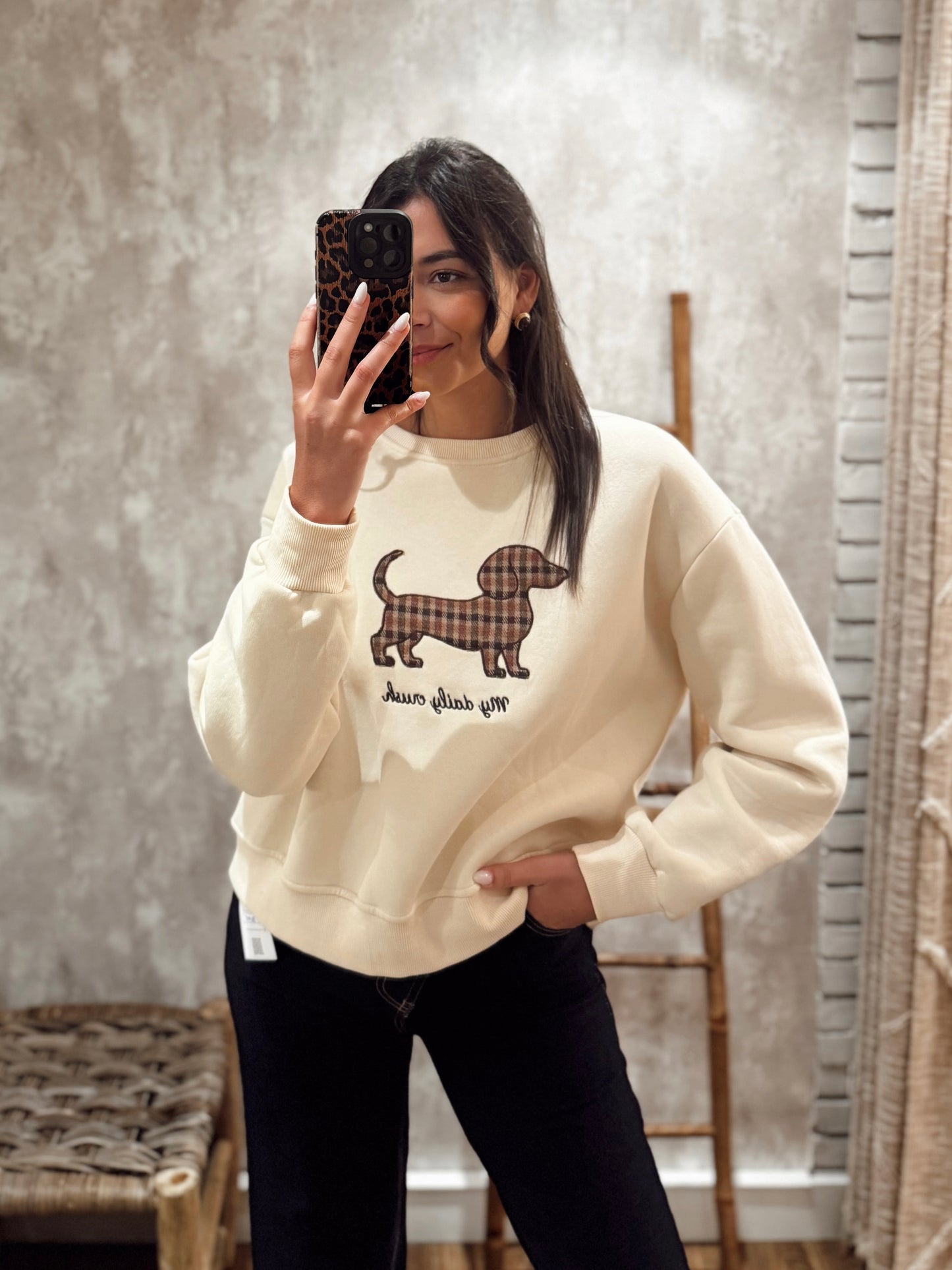 Sweatshirt Lumina com cão em padrão aos quadrados
