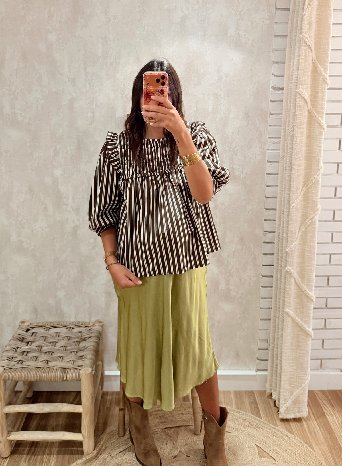 Blusa Listada com Folhos