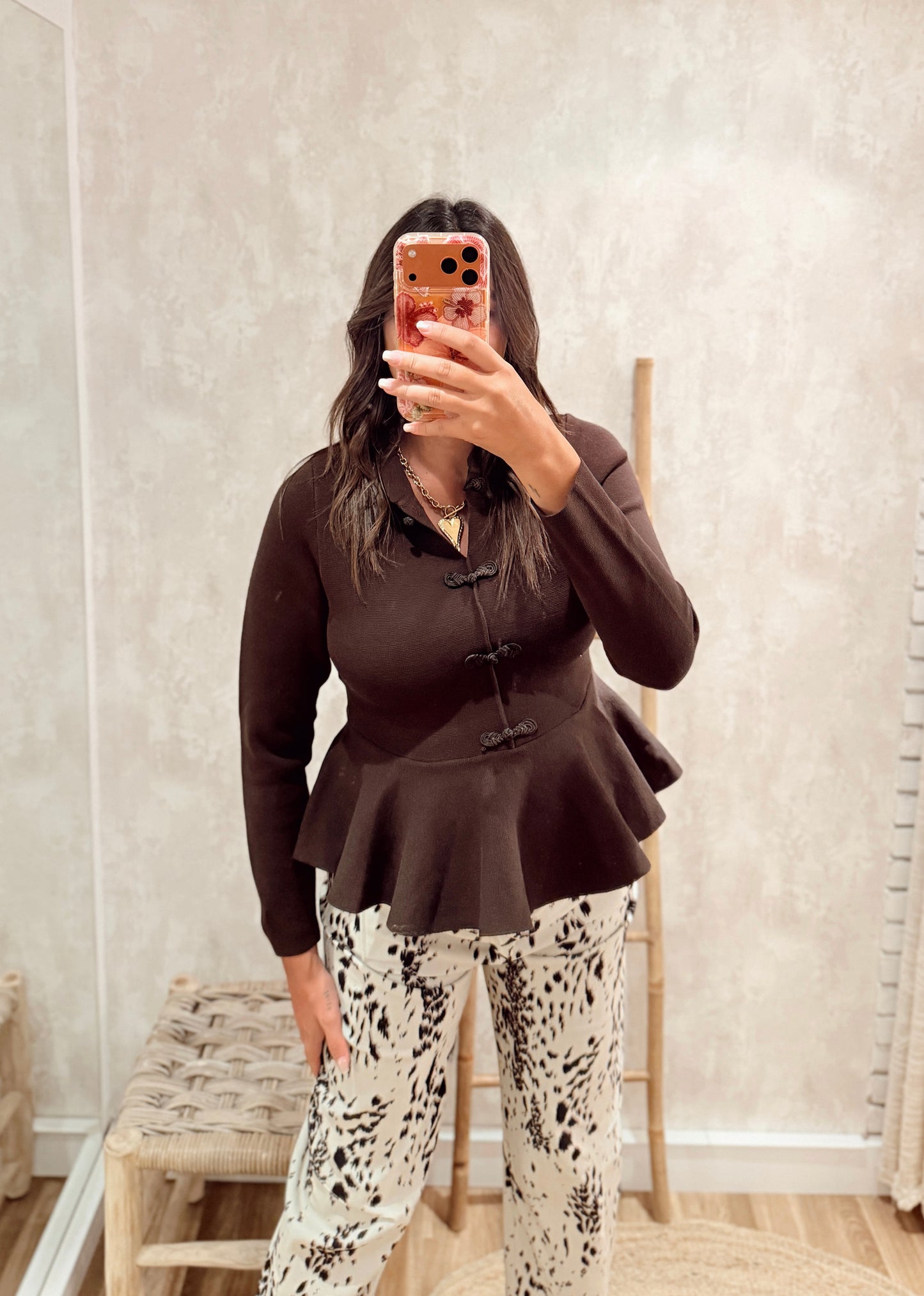 Malha Peplum com Fechos Estilo Mandarim