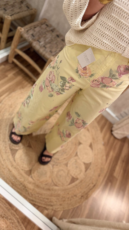 Jeans wide leg c/padrão floral - Amarelo