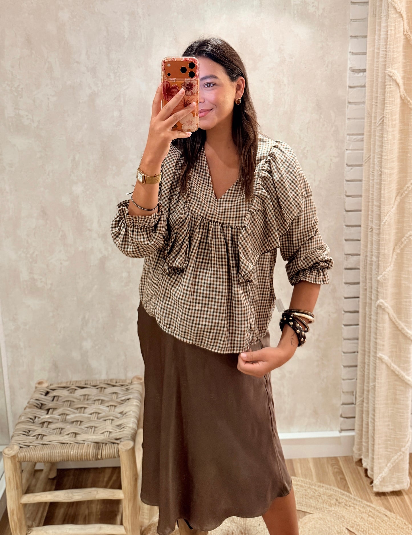 Blusa aos Quadrados com Folhos