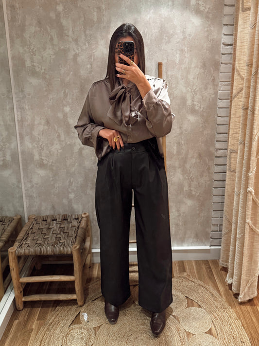 Calças de corte reto em Napa