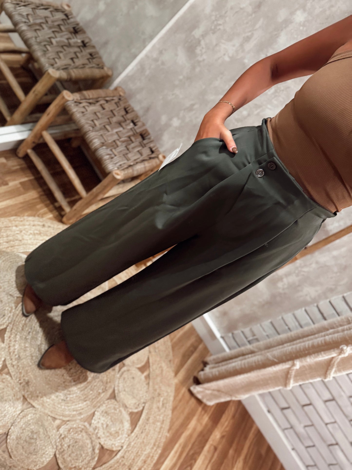 Pantalones fluidos de cintura alta