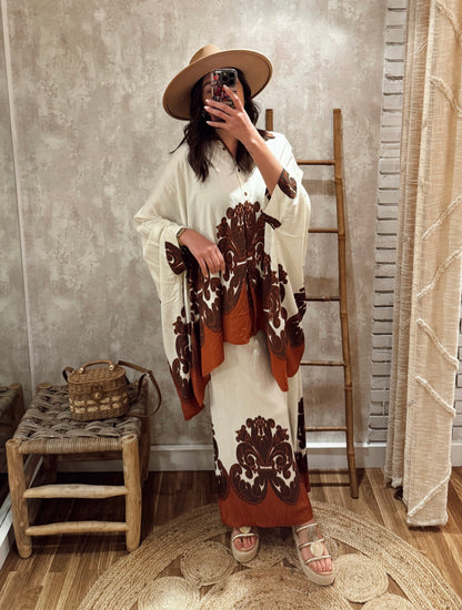Conjunto de camisa y pantalón