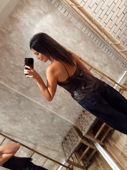 Top acetinado c/renda