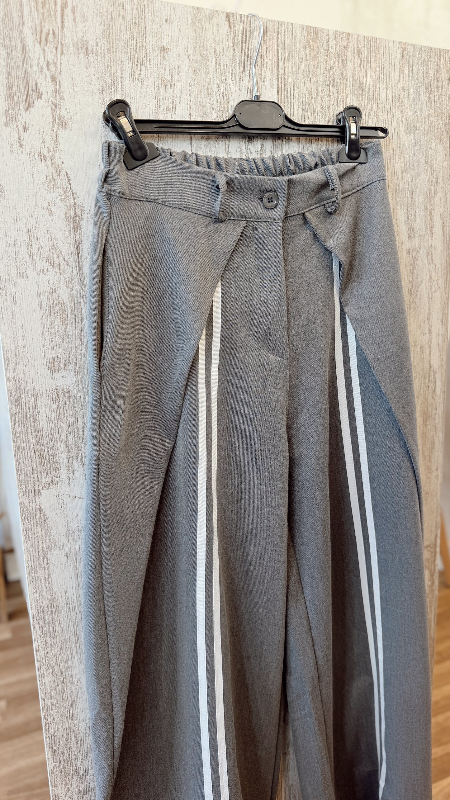Calças Wide Leg com Riscas