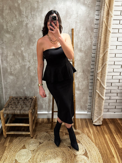 Vestido midi con volantes