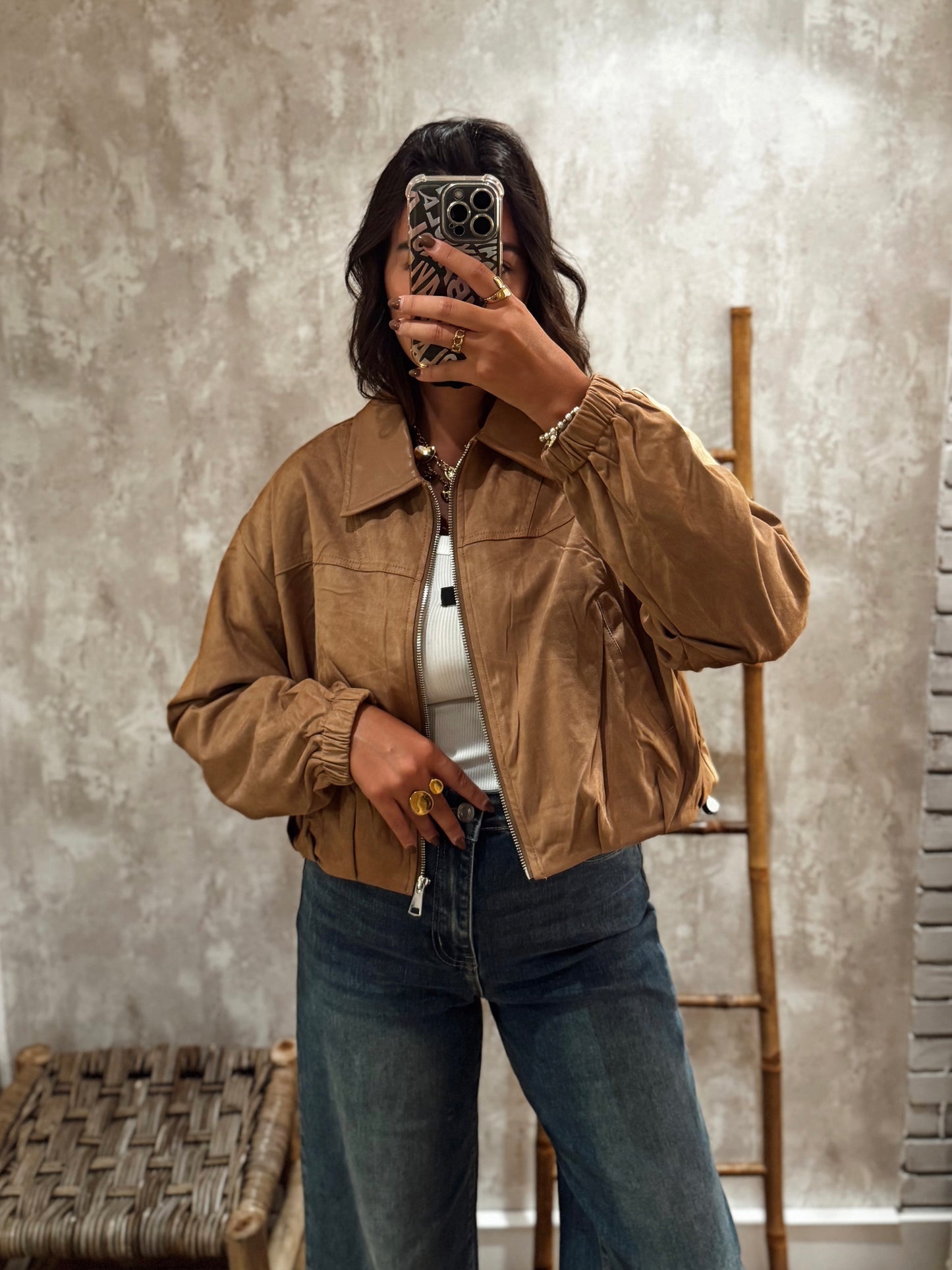 Chaqueta bomber de ante con cuello de napa - Beige