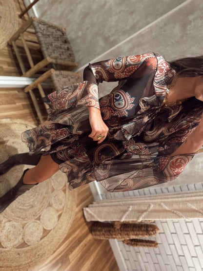 Vestido em tecido de seda leve - Castanho