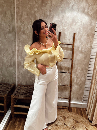 Blusa off shoulder da Mochy