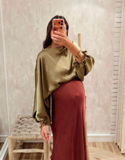 Blusa Acetinada Efeito Balão