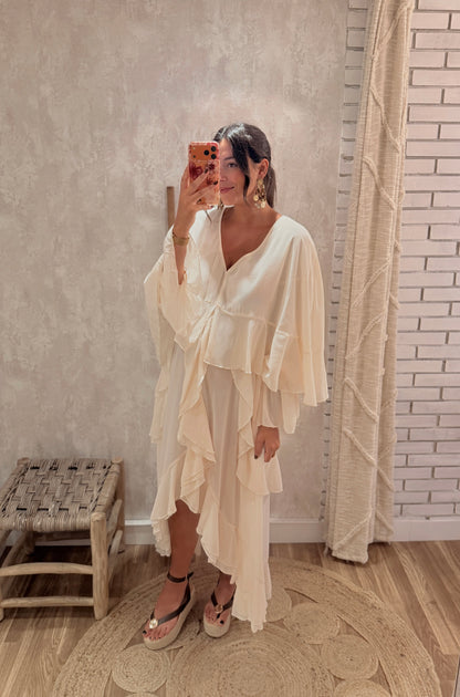 Vestido Fluido com Folhos