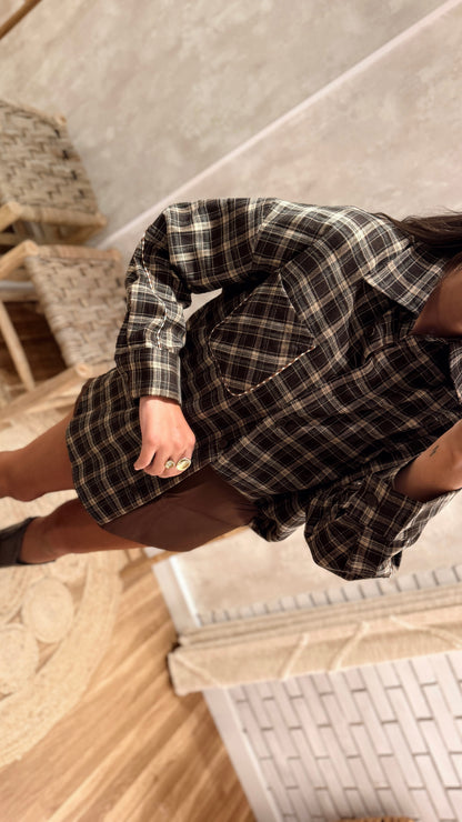 Camisa Xadrez Oversize com Aplicações