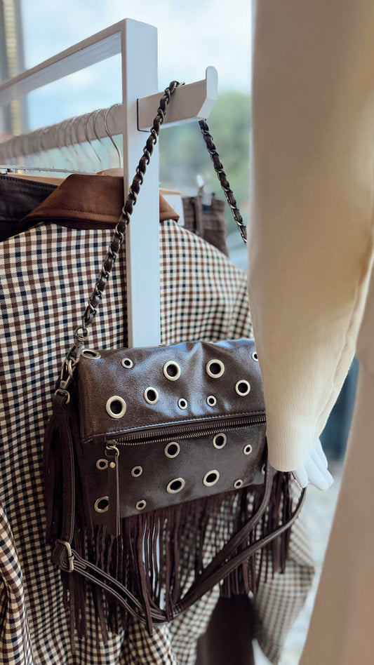 Mala com tachas e duas alças