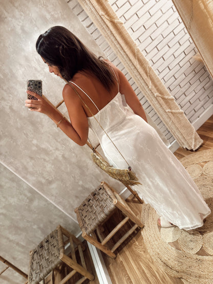 VESTIDO RENDA FORRADO COM ABERTURA LATERAL