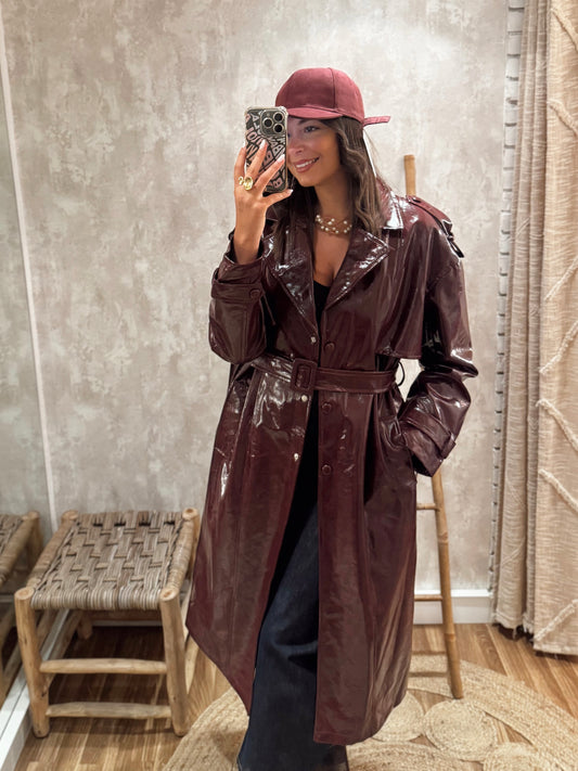 Gabardine em Napa Bordeaux com Acabamento Vinil-Mochy