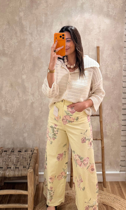 Jeans wide leg c/padrão floral - Amarelo