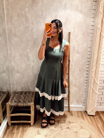 Vestido Midi Camadas