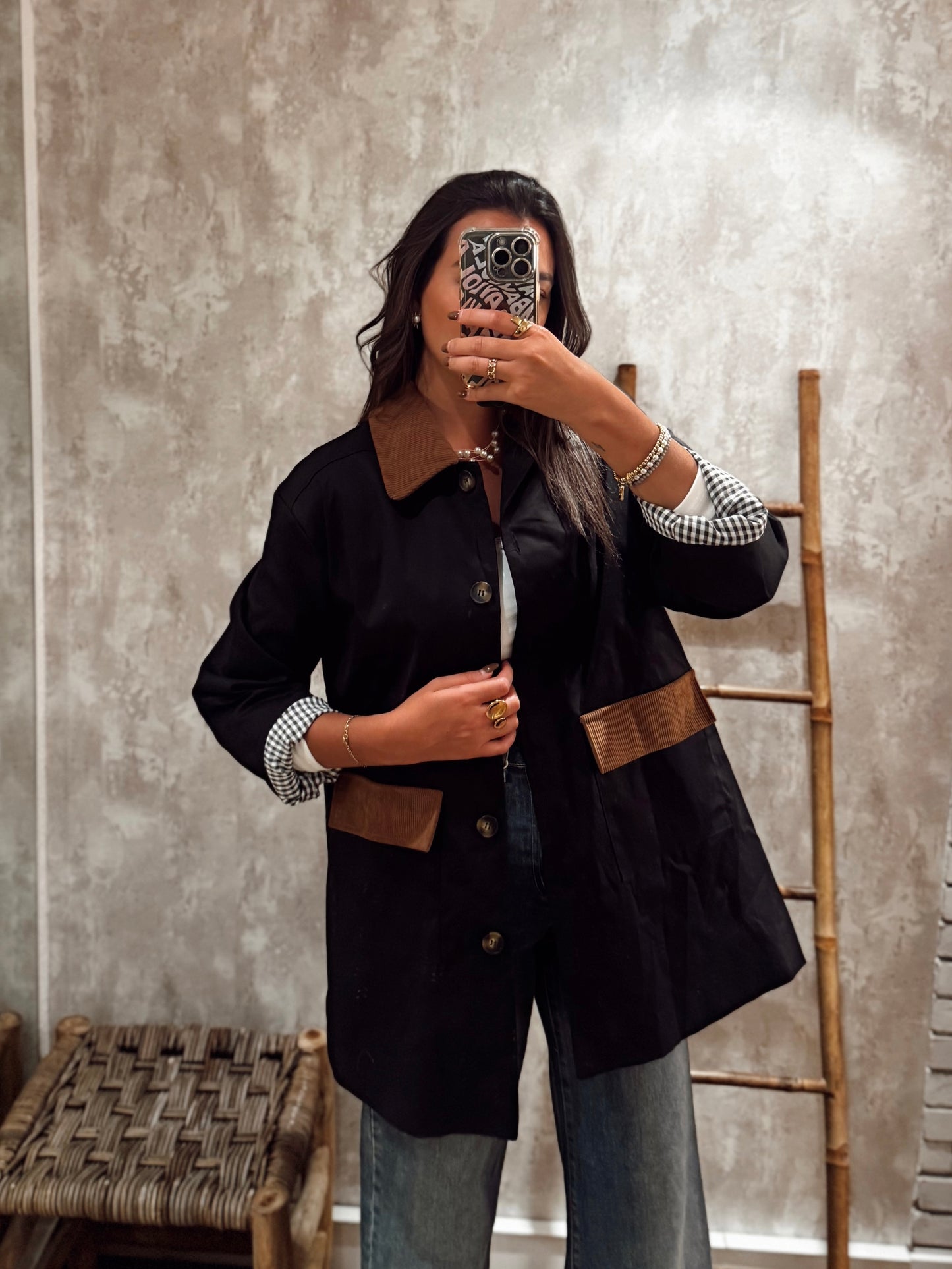 Casaco estilo Fischer em tecido tipo gabardine- Preto